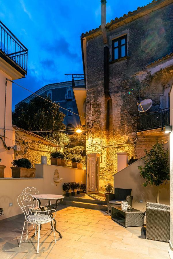 Bed and Breakfast De Gulia Charme And Relax à Castellabate Extérieur photo